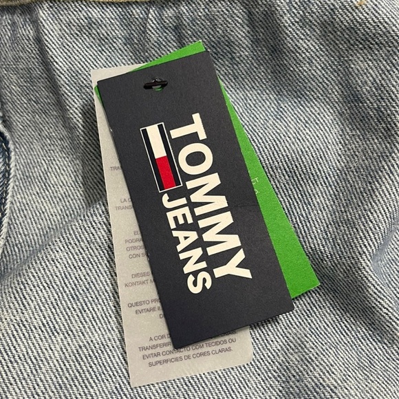 NWT Women’s  Size Large Tommy Hilfiger Hooded Cropped Denim Jacket - Picture 5 of 12